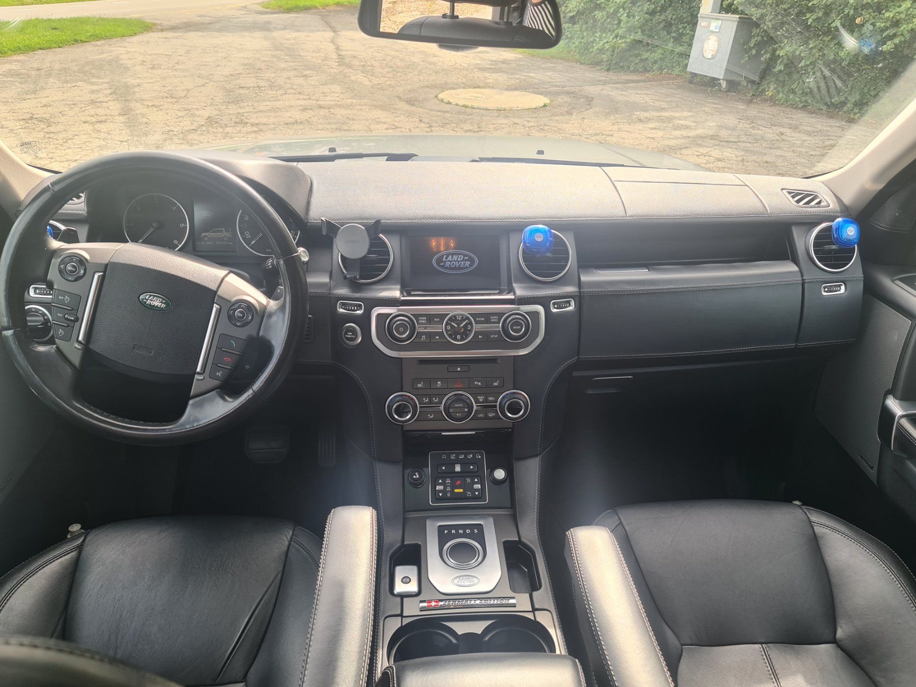 Land Rover Automobili: Land Rover discovery 3.0 sdv6 Zermatt édition – Usato da Lausanne venduto da Rosa.RBG 3