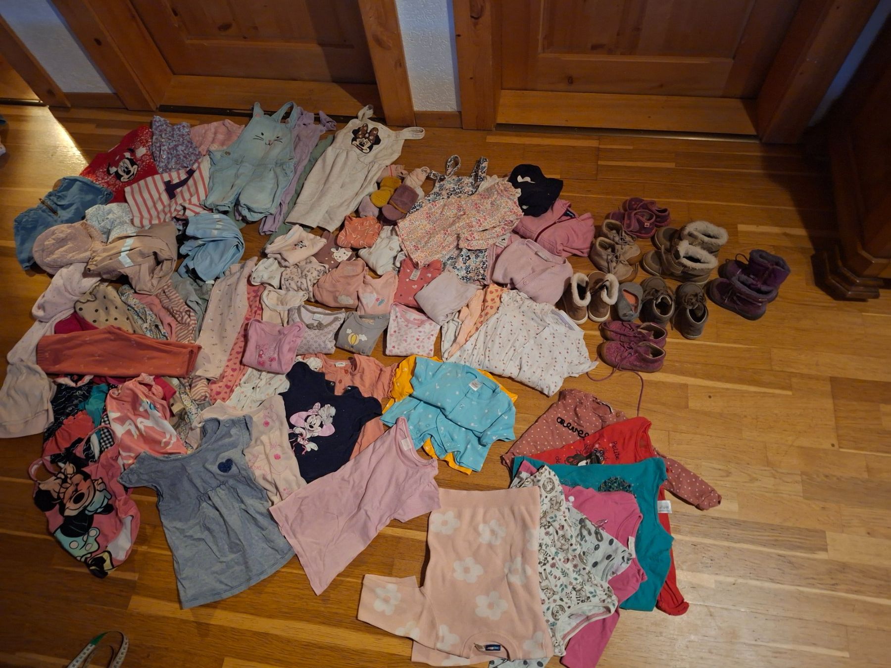 Lotti & Set di vestiti: Grosses Kleiderpaket Mädchen – Usato da schnottwil venduto da Lesly14