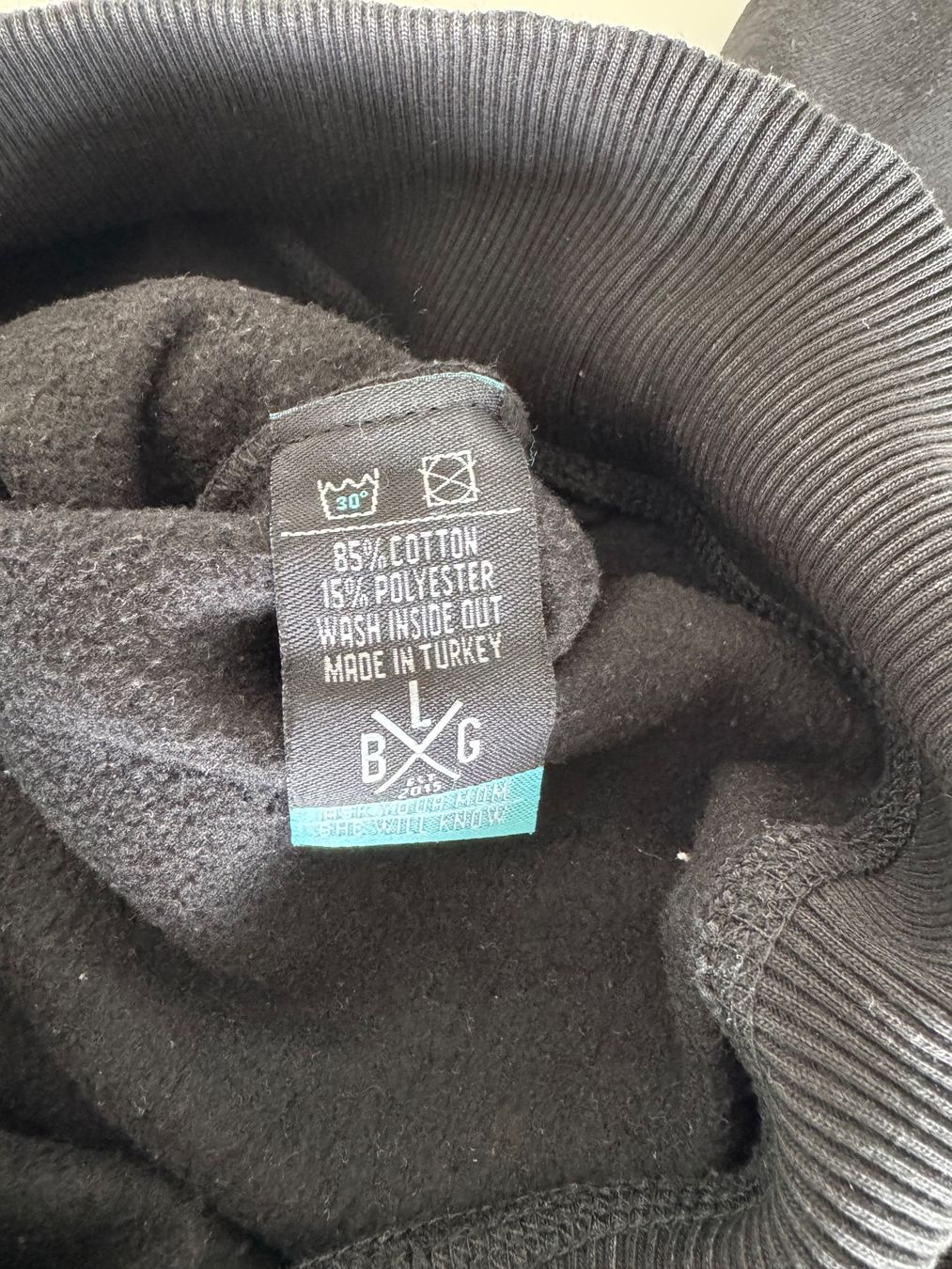 Maglioni & Felpe: Pullover Busted Apparel – Usato da Domat/Ems venduto da cowi 3
