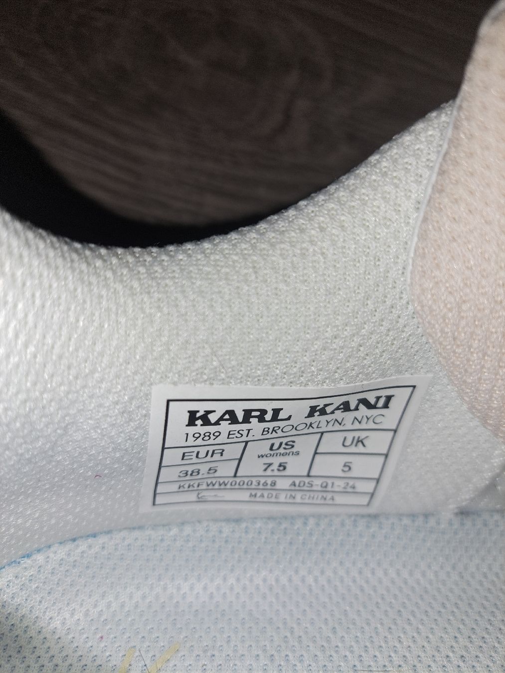 Damenschuhe: Karl Kani Sneakers Gr. 38.5 – Gebraucht aus Wetzikon ZH von secondhandsfashion 5