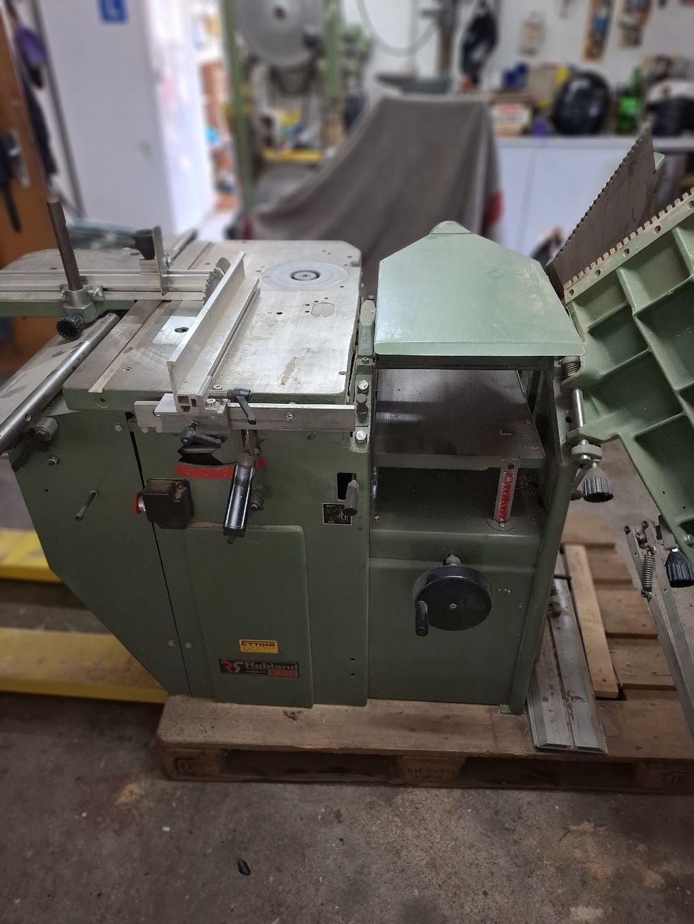 Tutte le macchine: 5 Fach Kombimaschine – Usato da Schwanden-Brienz venduto da Burgiba3000 4