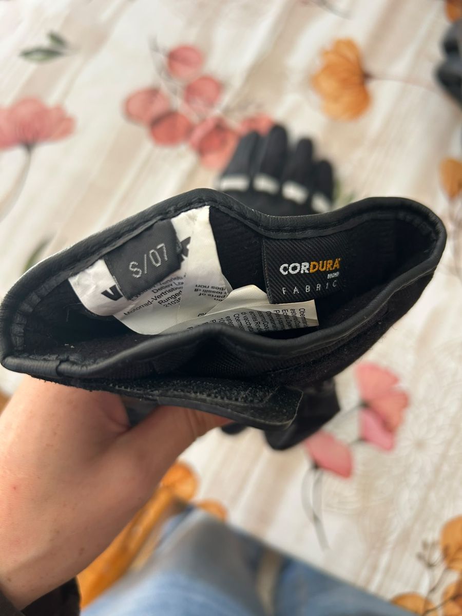 Handschuhe & Handstulpen: Gants moto S – Gebraucht aus Moutier von Aiguille_du_temps 1