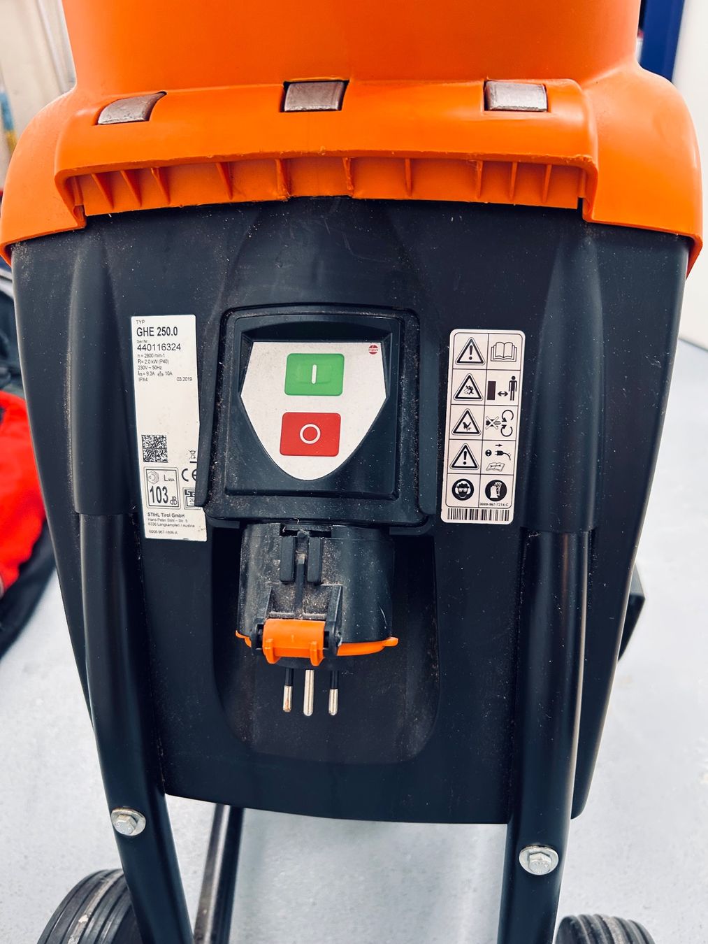 Stihl Trinciatrici: Stihl Gartenhäcksler - Schnäppchen – Usato da Effingen venduto da Fraesi1 1