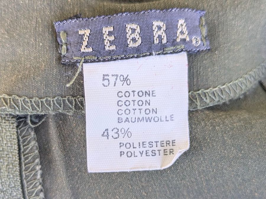 Pantaloni: Olivgrüner Minirock/Shorts – Usato da Adlikon venduto da Match62 3