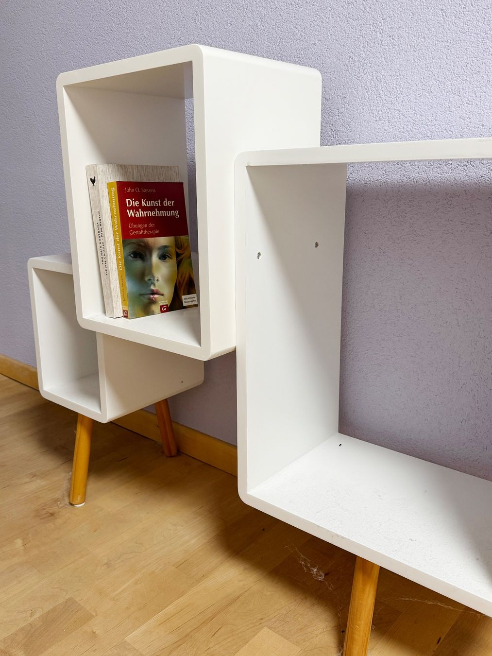 Regale: Regal mit speziellem Design – Gebraucht aus Weesen von nice-to-have-23 1