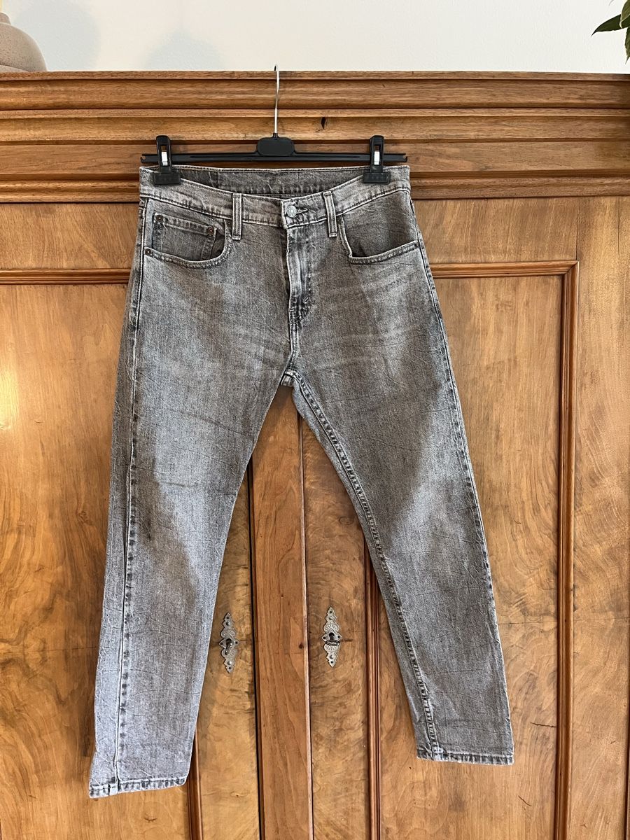 Levi's Jeans: Levi‘s, 512, grau, Gr. 31/30 – Gebraucht aus St. Gallen von Gloom22 2