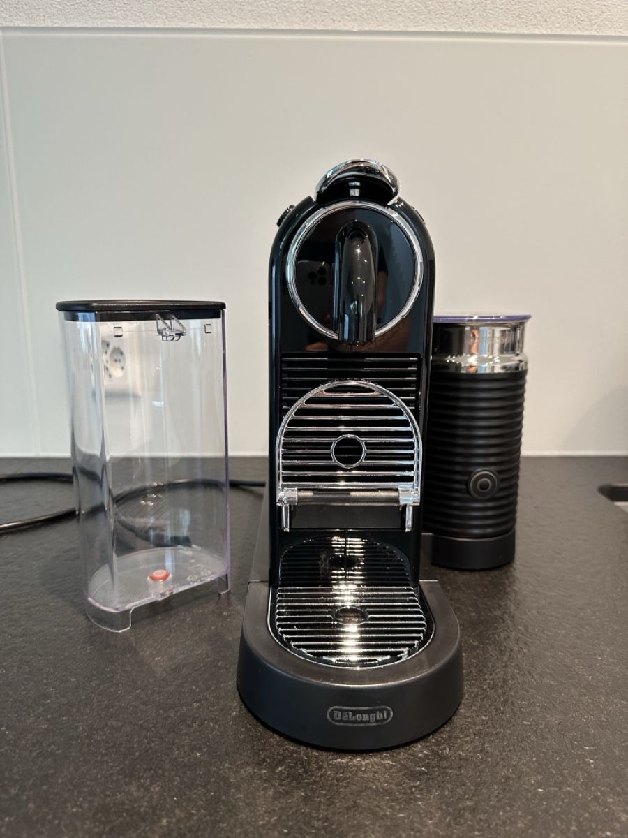De'Longhi Macchine per caffè & Macchine per espresso: DeLonghi CITIZ&MILK von Nespresso – Usato da Fehraltorf venduto da Beat820