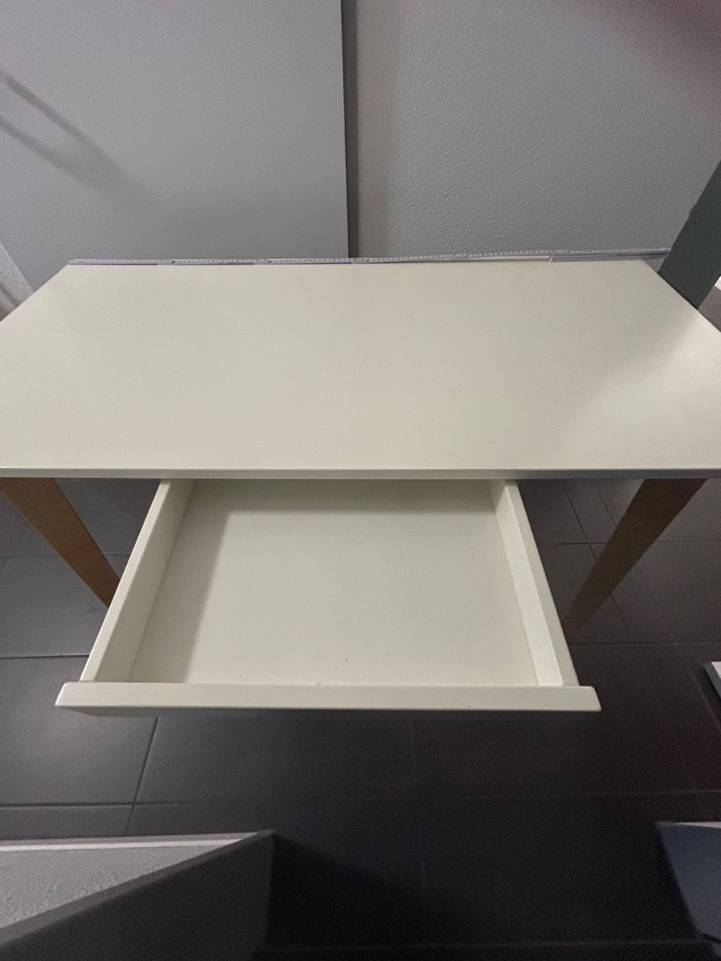 Bureaux: Bürotisch – D'occasion à Egliswil par BlackPowerCrew 1