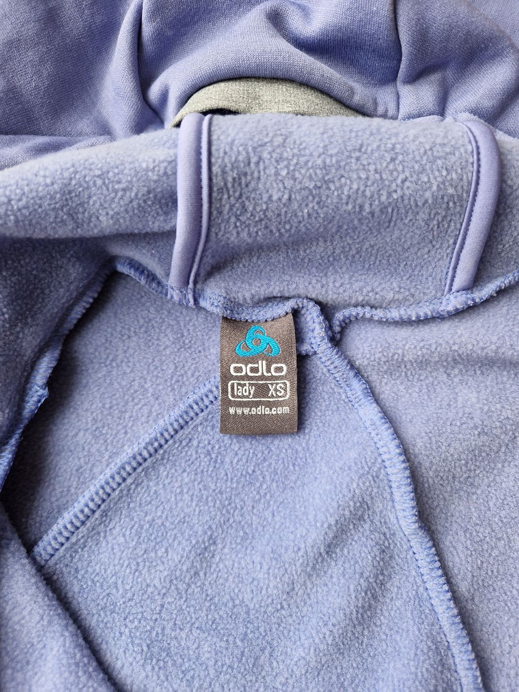 Odlo Maglioni & Felpe: Odlo Mid Layer Pullover mit Kapuze – Usato da Eschenbach SG venduto da SanFranciscoCalifornia 2
