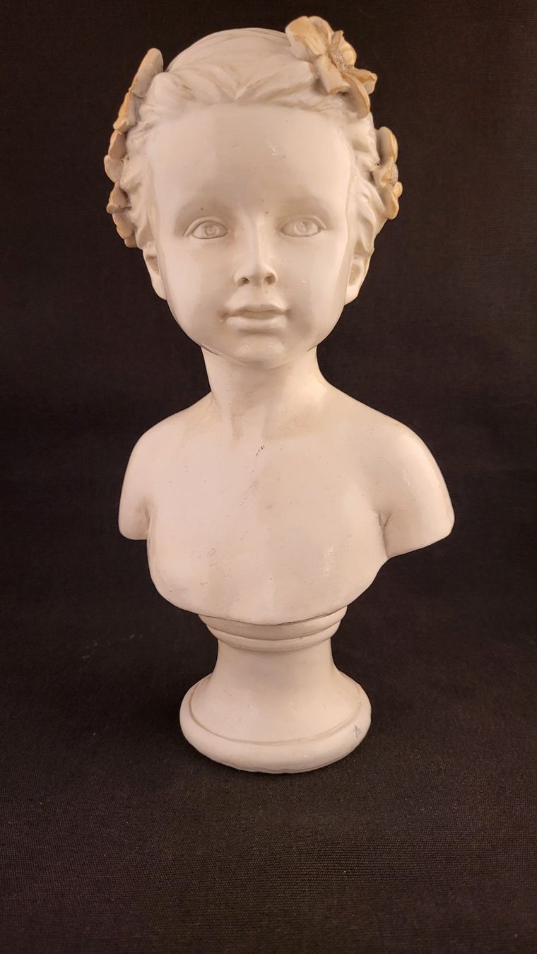Statuette: Büste Mädchen mit Blumen im Haar – Usato da Basel venduto da spinne02 1