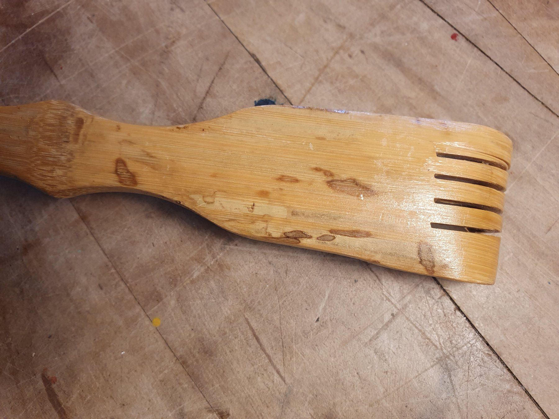 Dispositivi per massaggi: Rückenkratzer Bambus 48 cm – Usato da Zürich venduto da loosebone 1