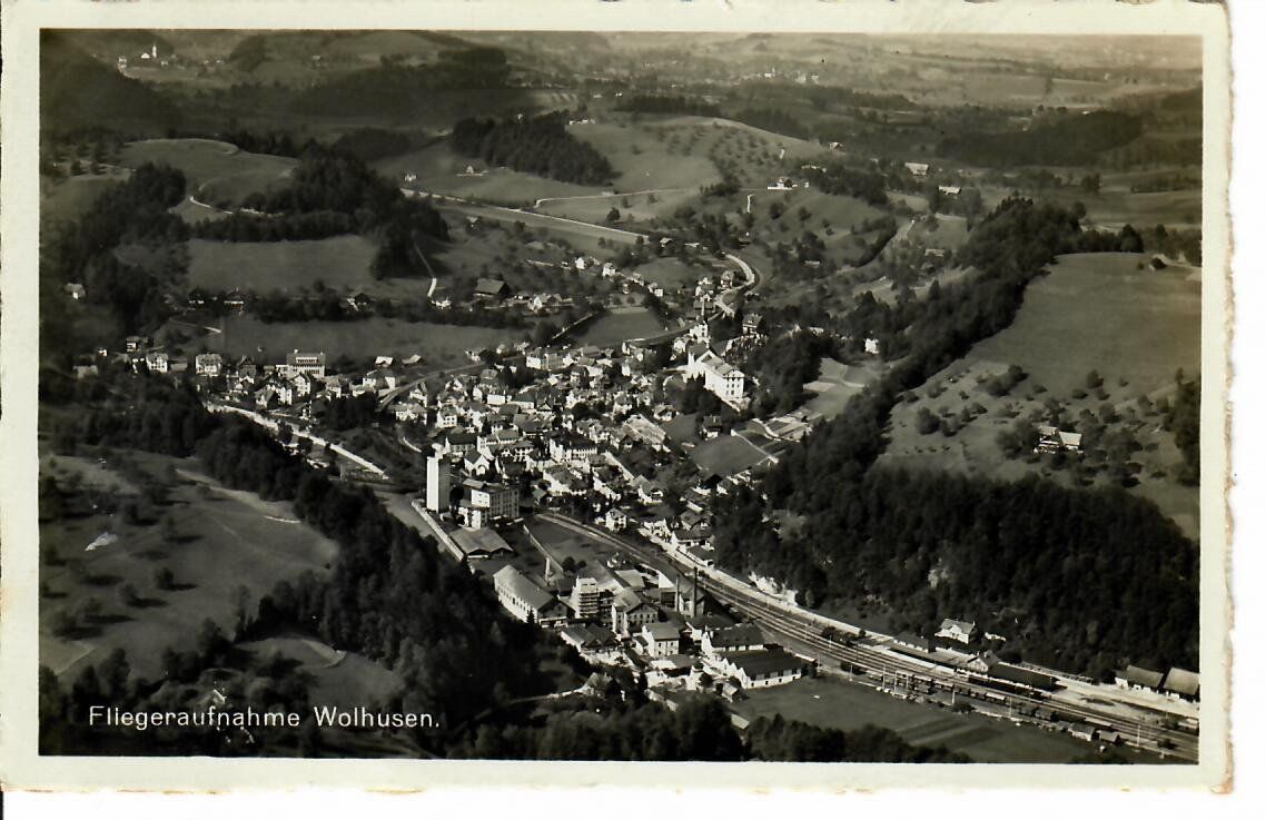 Cartoline postali: Fliegeraufnahme Wolhusen – Usato da Hochdorf venduto da Ziegel-16