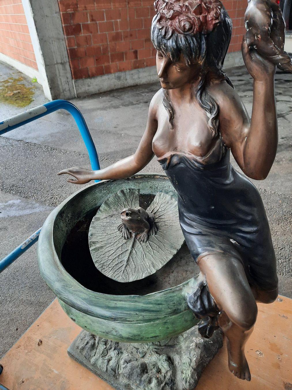 Statuette: Zimmerbrunnen für drinnen oder draussen – Usato da Wiezikon b. Sirnach venduto da Flida 3
