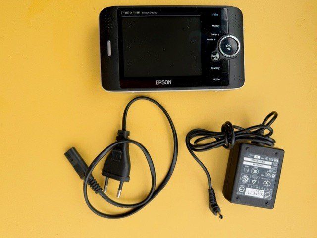 Sistemi audio & multimediali: Epson P-2000 Multimedia Storage Viewer – 40 GB – Usato da Trimbach venduto da Qom 4
