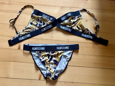 H&M MOSCHINO Bikini Grösse 40 neuwertig