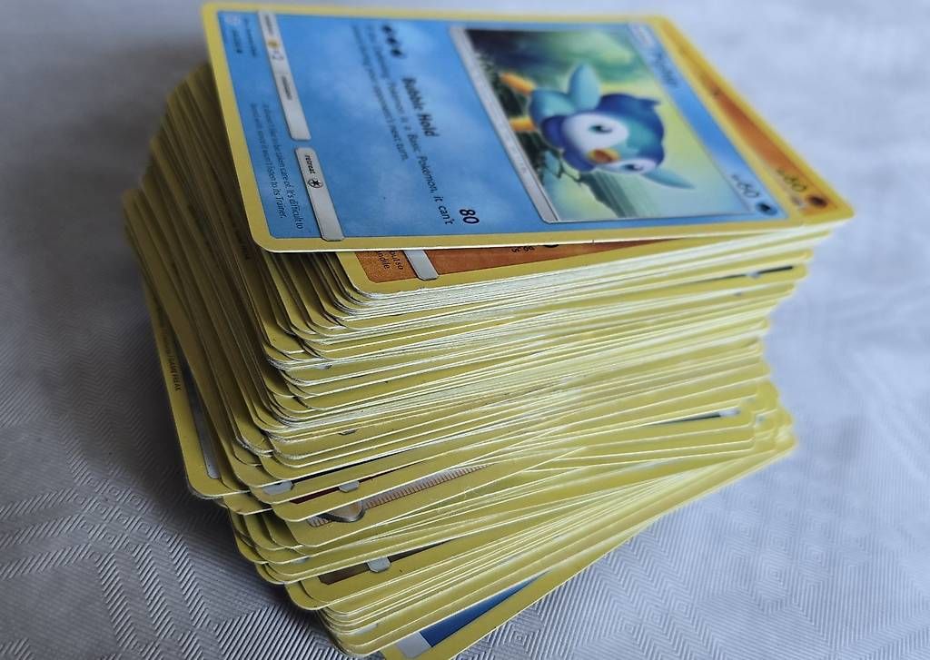 Pokémon Sammelbilder & Trading cards: Pokémon 100 karten – Gebraucht aus Bellinzona von Friederike_A 1