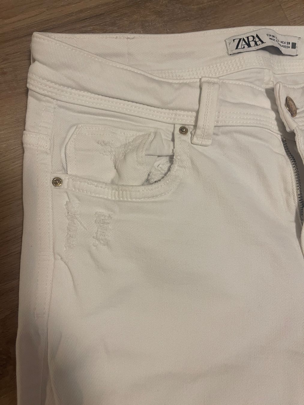 Zara Jeans: Damen Jeans Weiss – Nuovo (secondo la descrizione) da Winterthur venduto da Milan340 1