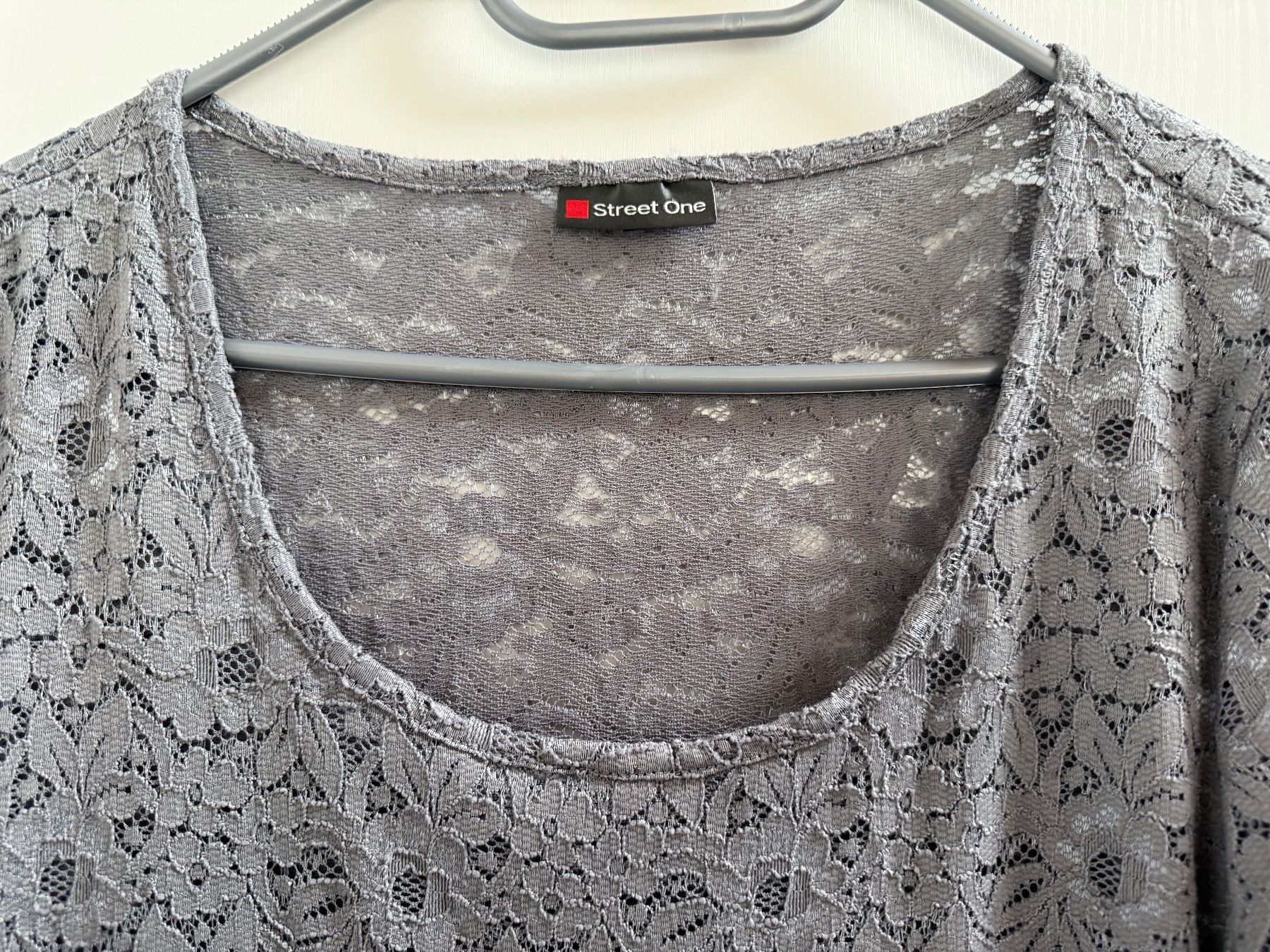Kleider: Spitzenkleid Grau Street One Grösse 36 – Gebraucht aus Wallbach von logologo01 2