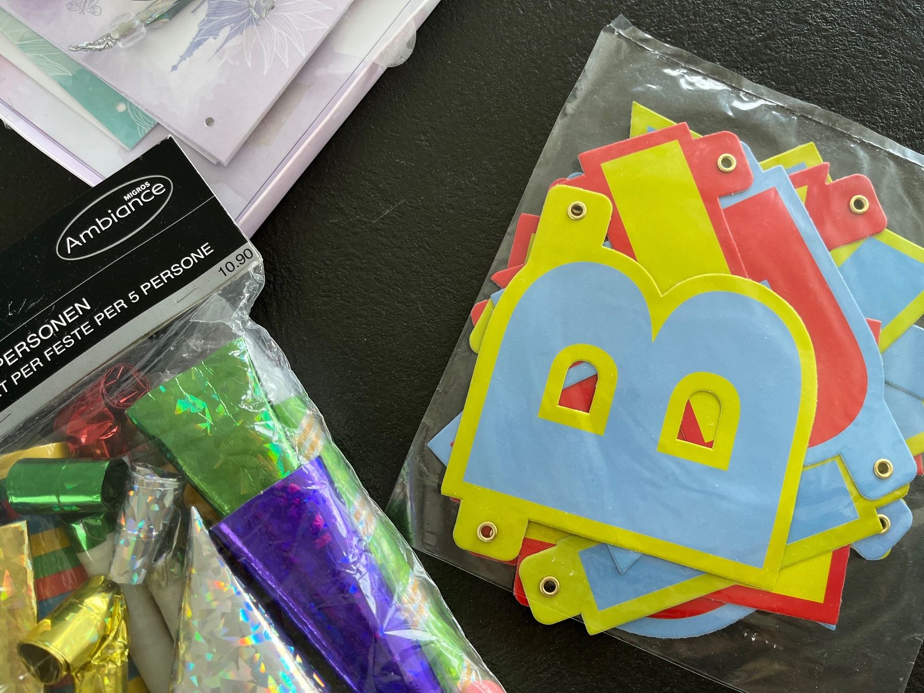 Tutte le decorazioni: Party Mega-Pack Deko vieles NEU – Nuovo e nell'imballaggio originale da Zollikofen venduto da spunk65 8
