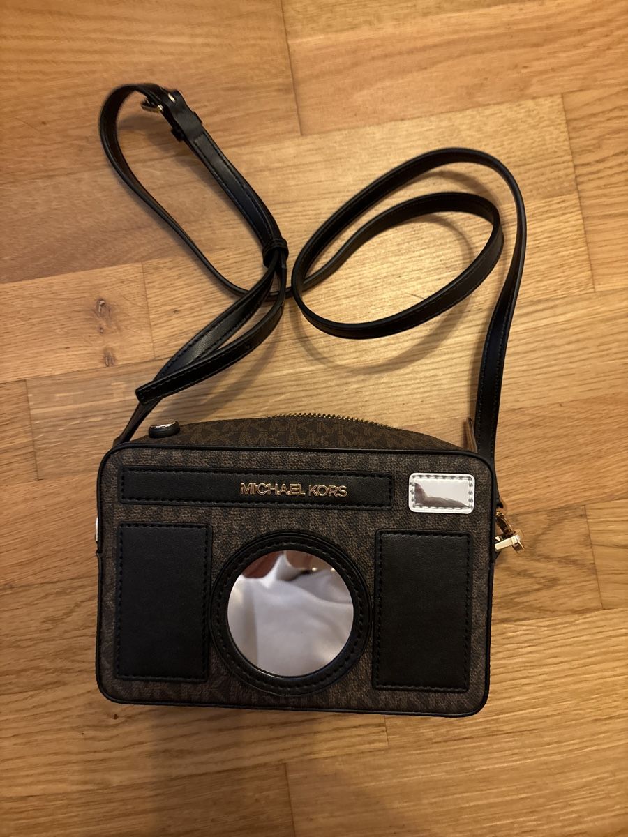 Michael Kors Taschen: Michael Kors Crossbody Tasche – Gebraucht aus Thörishaus von peyersson