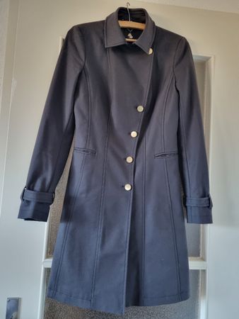 Superbe manteau Liu Jo, taille 42, parfait pour le printemps