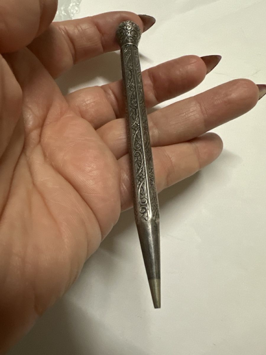 Crayons, crayons de couleur & craies: Objet en argent – D'occasion à Montreux par Pipo7878 4