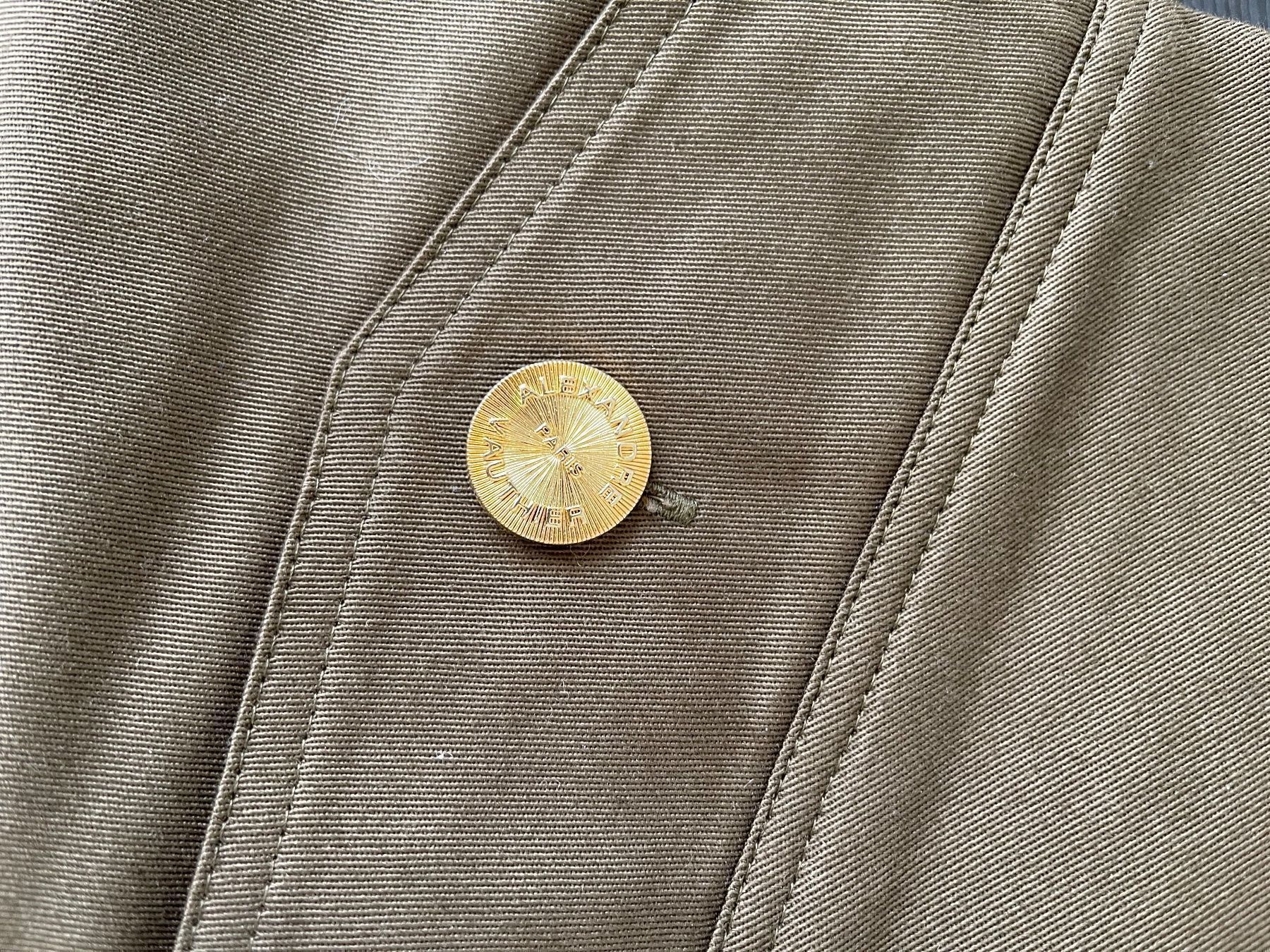 Pantaloni: Alexandre Vauthier shorts new 750€! – Nuovo (secondo la descrizione) da Barna venduto da orbuyorcry 7