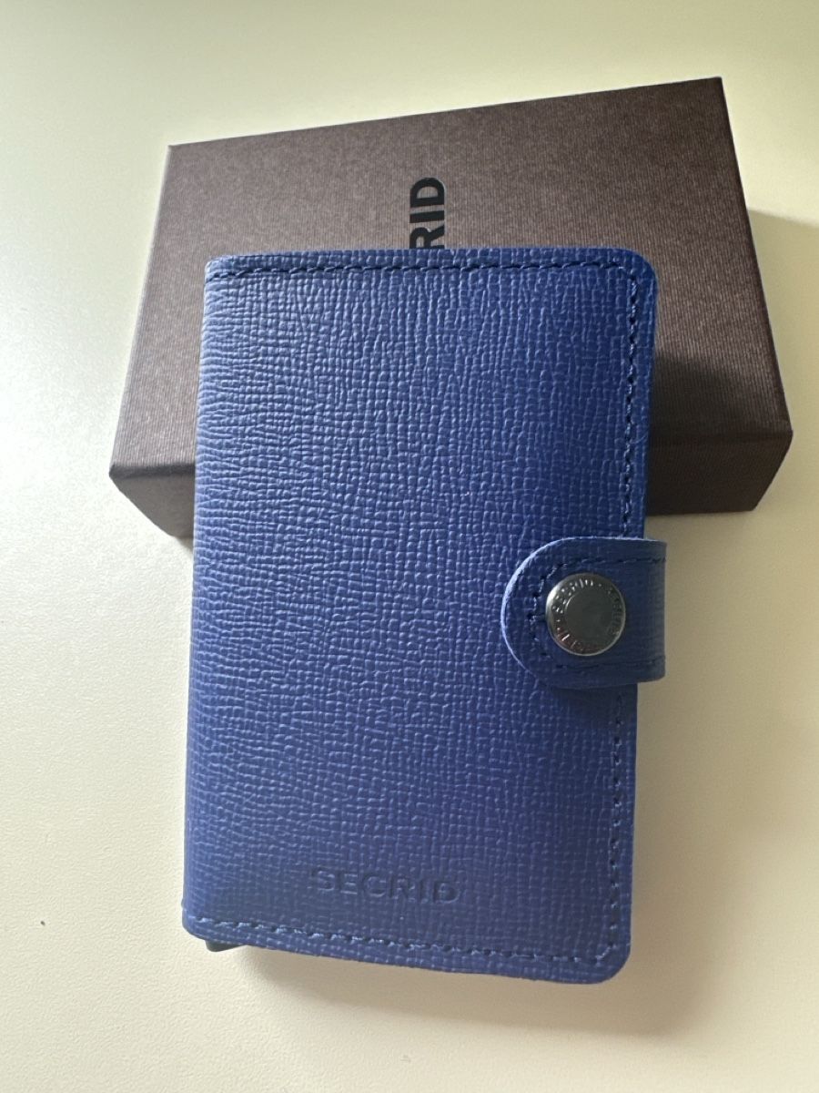 Secrid Portafogli: Secrid Miniwallet, NEU, Blau, mit Originalverpackung – Nuovo e nell'imballaggio originale da Wangen SZ venduto da futura14