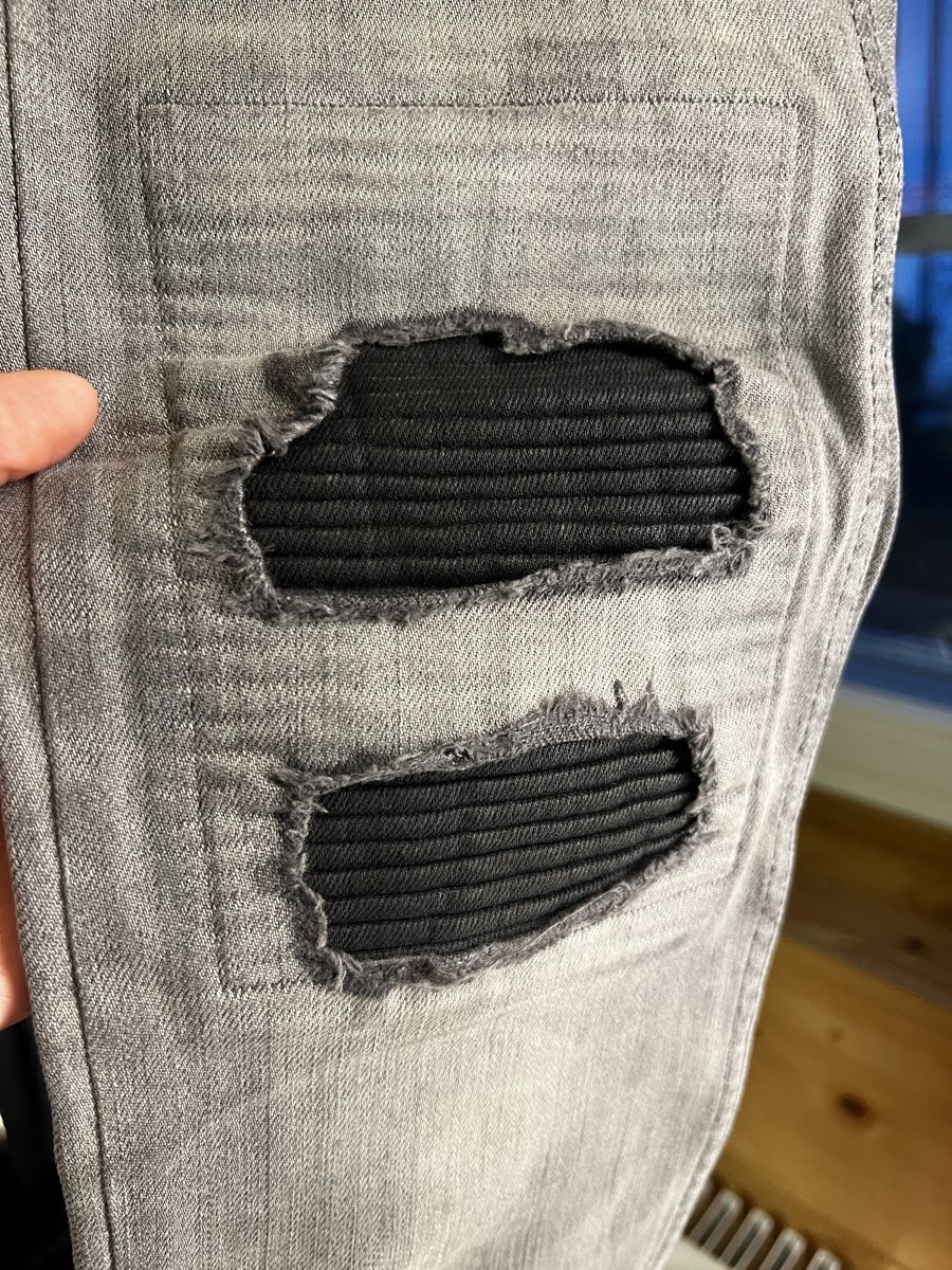 Jeans: Tigha Clyde Jeans Grey Distressed Look. Size 29/32. – Gebraucht aus flawil von KauzigerBergeremit 2