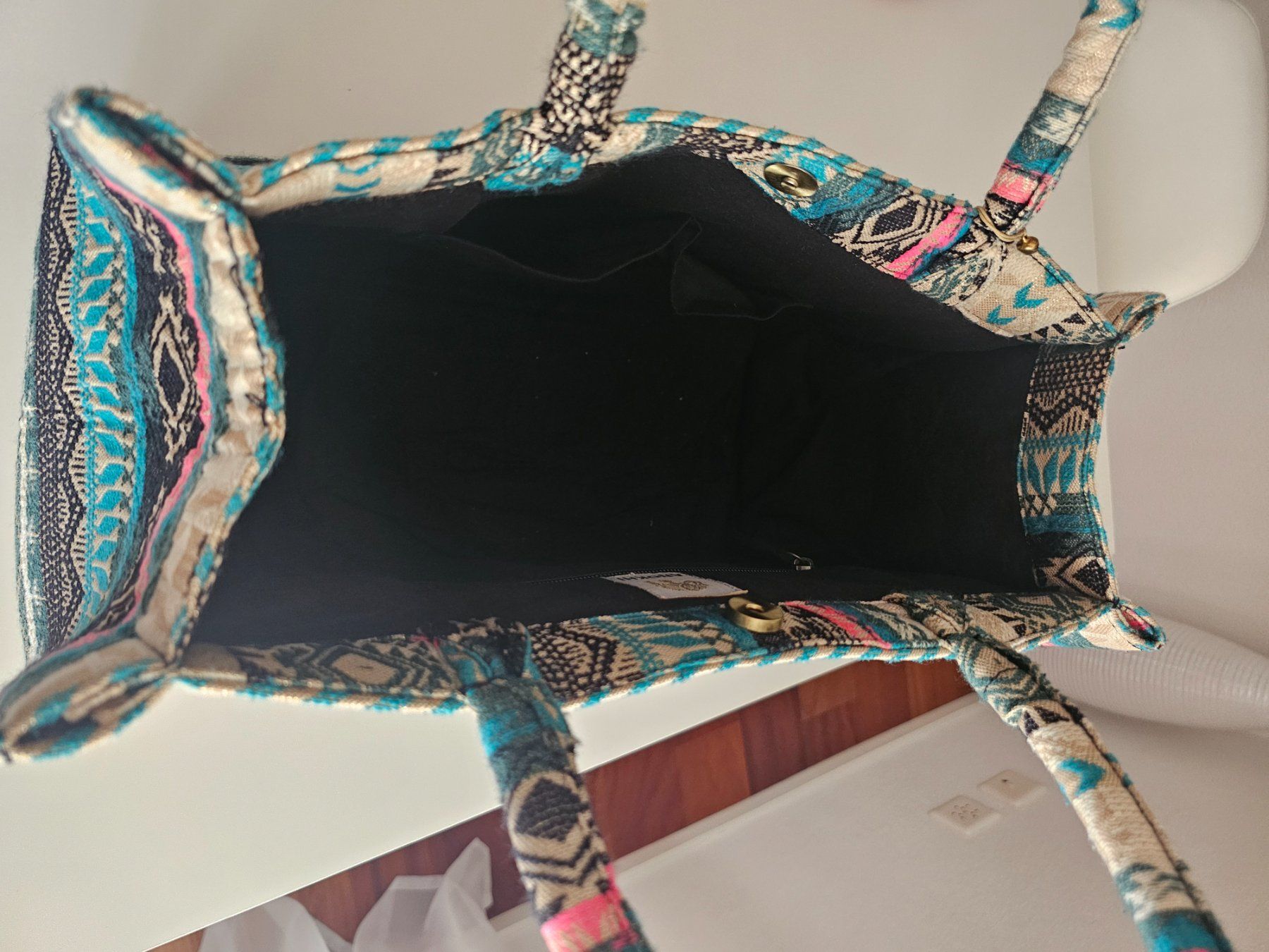 Borse da donna: Anokhi Book Tote Bag – Usato da Gachnang venduto da Mare1165 4