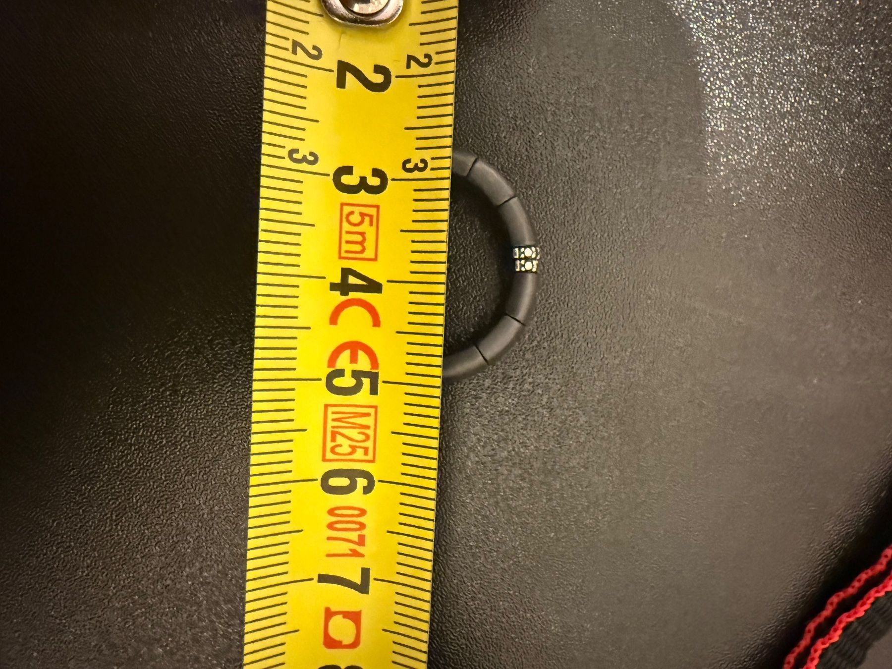 Armbänder & -reifen: Keramik Ring mit Schwarzen Diamanten – Gebraucht aus Pfäffikon ZH von saroxs 4