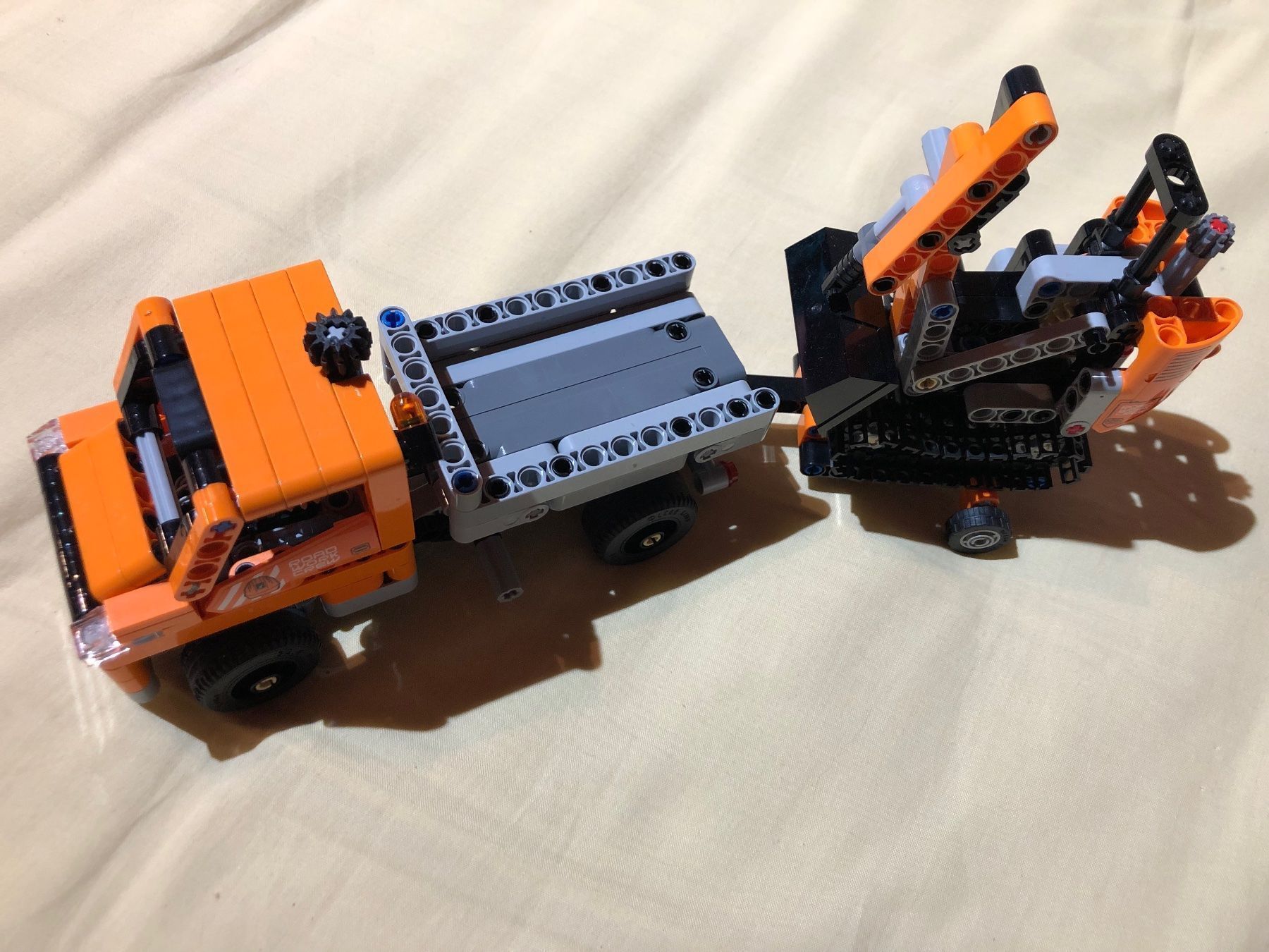 Lego Kit di costruzioni: Lego technique Camionnette/Pelleteuse – Usato da Oron-la-Ville venduto da W.XIX