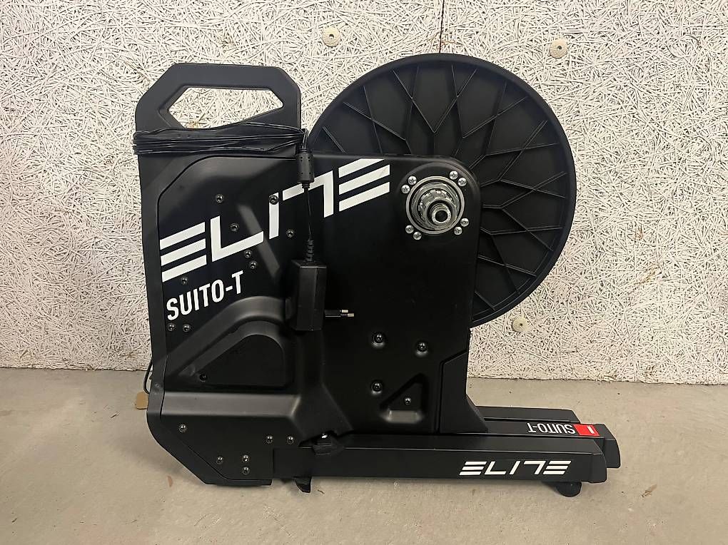 Hometrainer: Rollentrainer Elite Suito – Gebraucht aus Zürich von akkusativ
