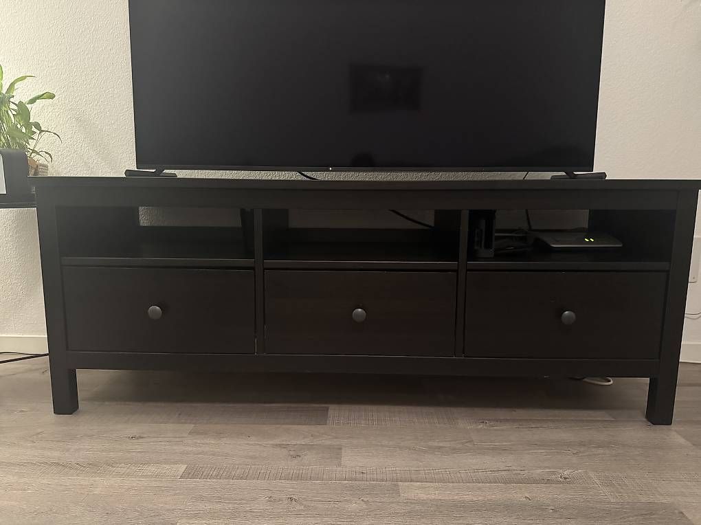 Mobili TV: TV-Bank Hemnes – Usato da Glattbrugg venduto da ann_shb2