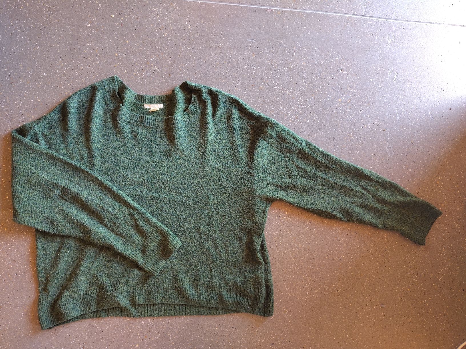 H&M Pulls & Sweat-shirts: Grüner Pullover – D'occasion à Zürich par aurelie.99
