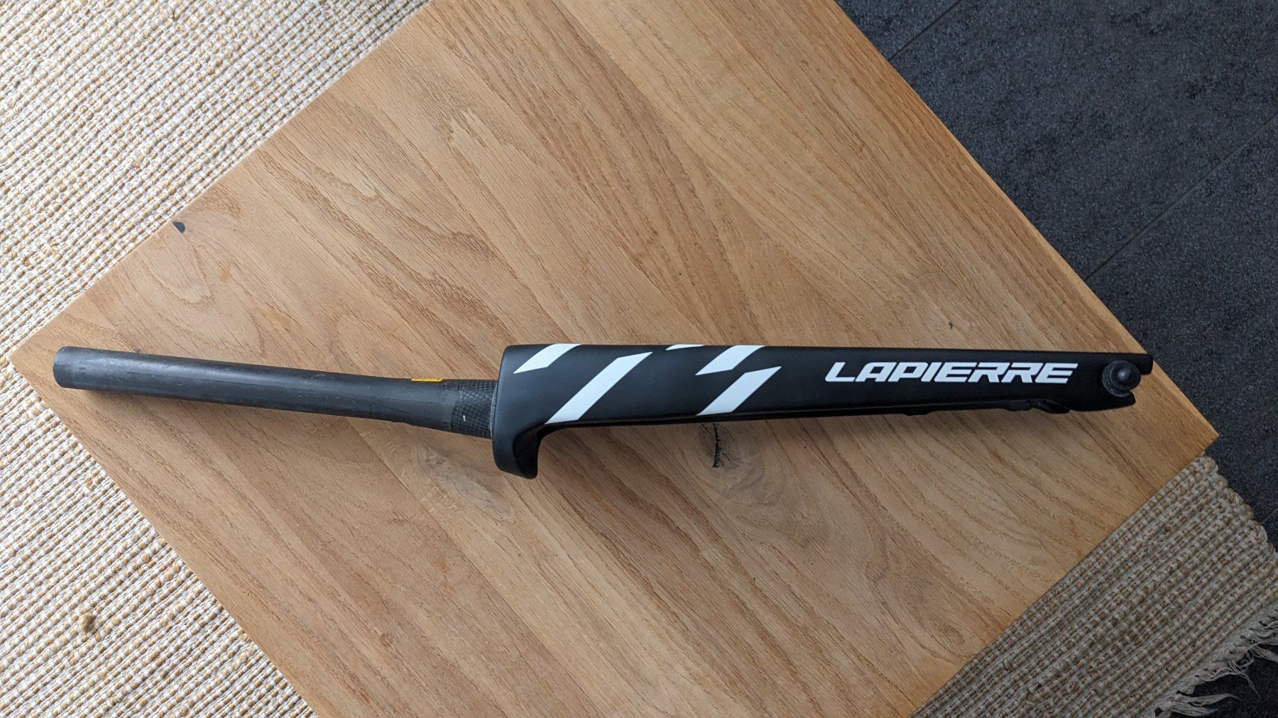 Lapierre Pezzi di ricambio: Carbon Gabel für Lapierre Aircode DRS – Usato da Liebefeld venduto da Pacem 1