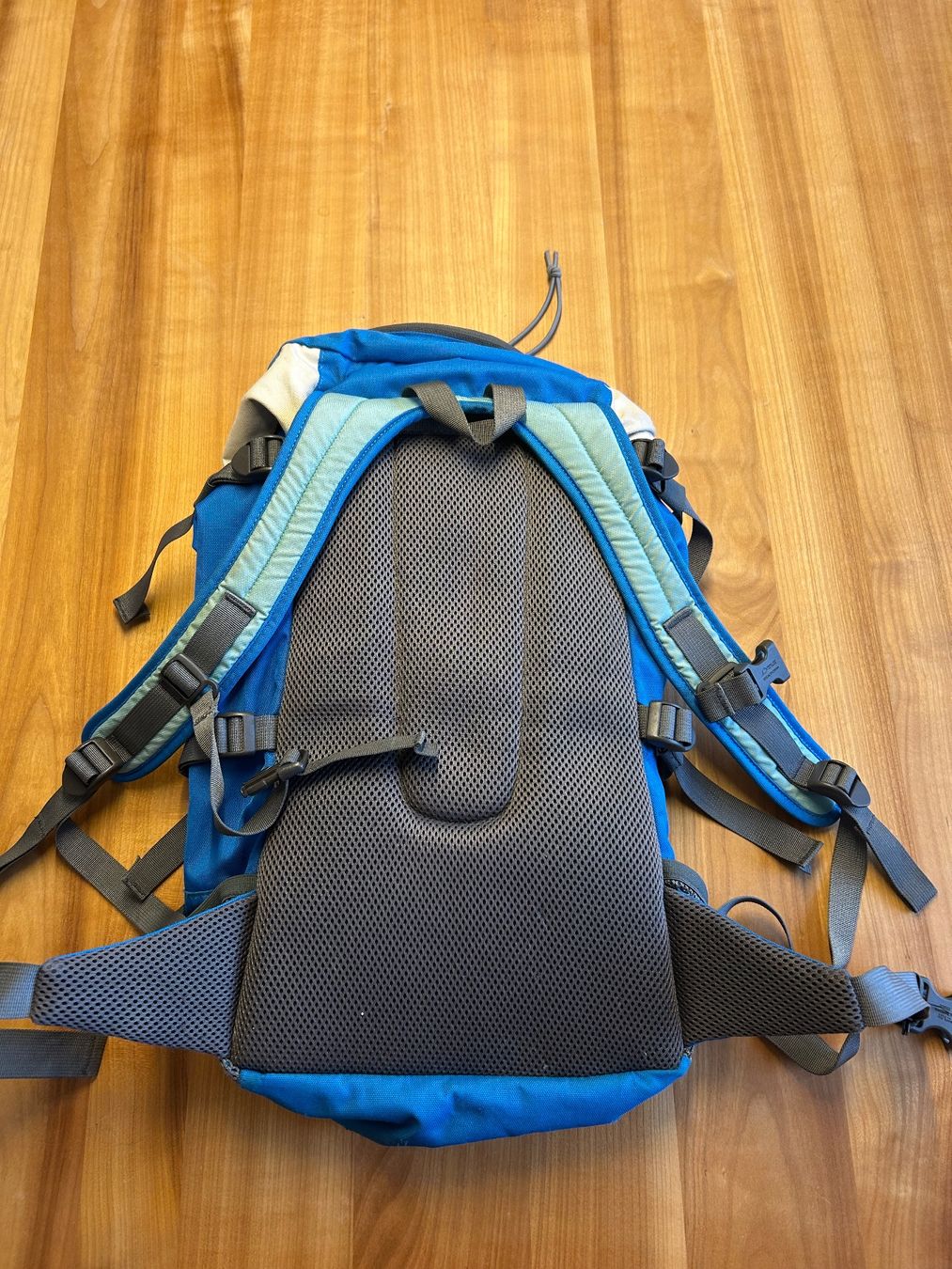 Meru Borse & Zaini: Kinderrucksack Meru – Usato da Schliern b. Köniz venduto da mar_6wsv 1