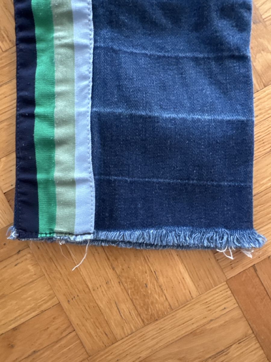 Jeans: Essential Antwerp Clam Digger Jeans – Usato da Fällanden venduto da emilyeheim 3