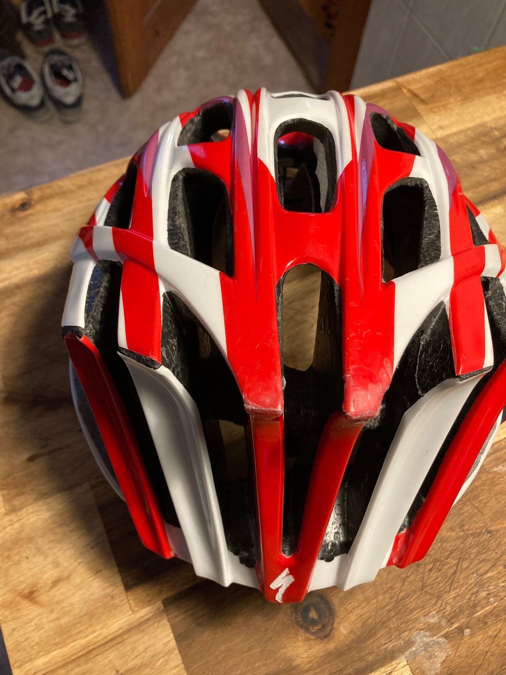 Specialized Caschi: Velohelm - Specialized – Usato da Wichtrach venduto da Queensparkunite 2