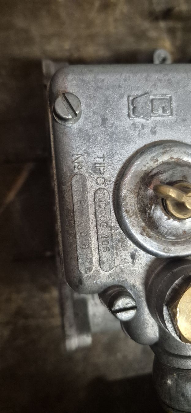 Tutti pezzi di ricambio auto: 3 Stk Weber DCOE 40 Vergaser – Usato da Möhlin venduto da Matt133 2