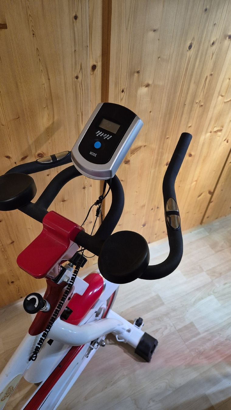 Hometrainer: No Name Spinning Wheel – Difettoso da Willerzell venduto da Chilihead_85 1