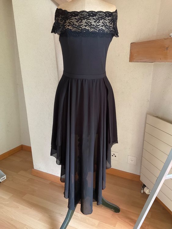 Julie™ | Robe élégante noire avec manches brodées