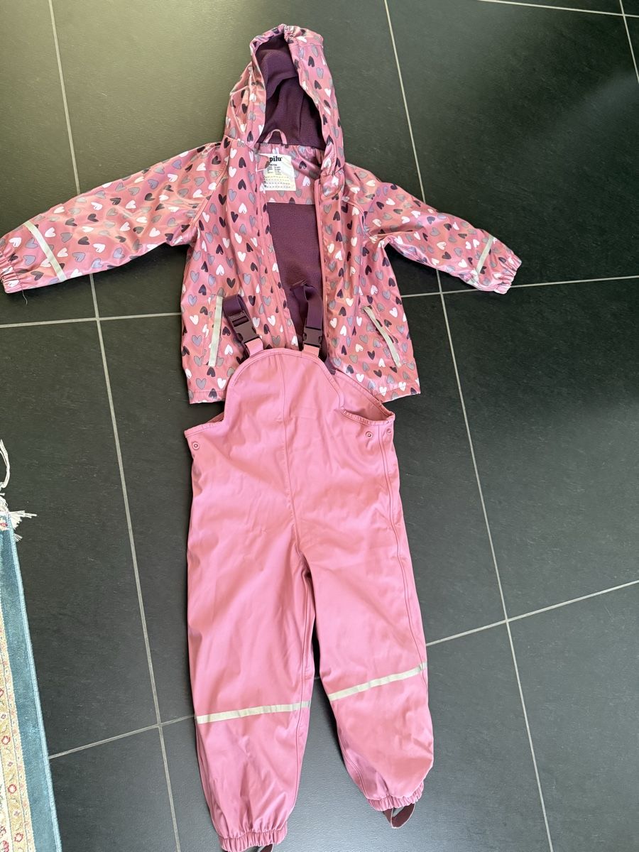 Lotti & Set di vestiti: Mädchen Kleiderpaket Gr 98 – Nuovo (secondo la descrizione) da Rothrist venduto da ruz_j7lf 3