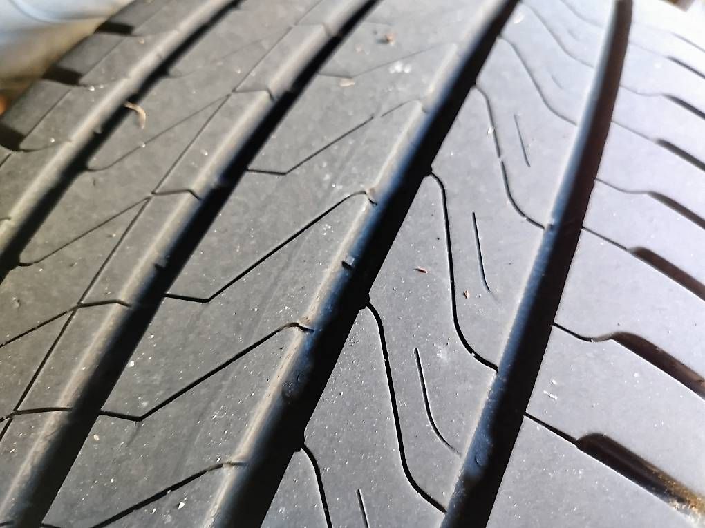 Continental Pneumatici & Ruote complete: Autoreifen Sommer – Usato da Zollikerberg venduto da Mountainman26 2