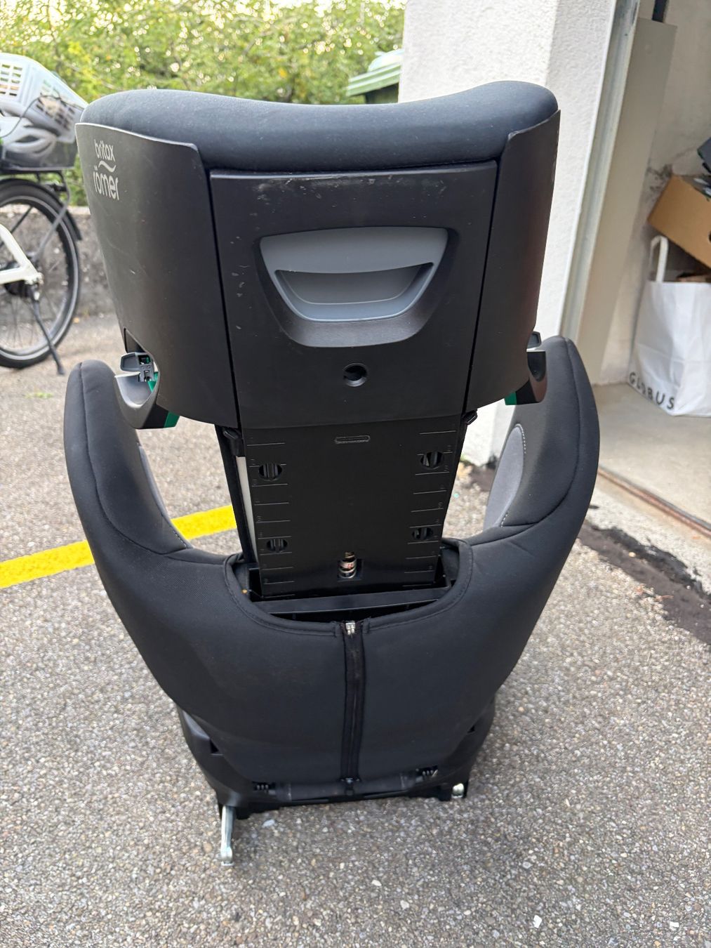 Britax Römer Seggiolini per auto: Britax Römer Hi Liner space black – Usato da Kilchberg venduto da Fabian055 1