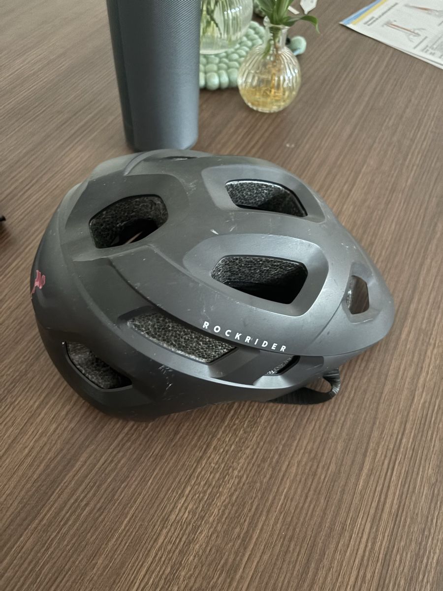 Decathlon Helme: Fahrradhelm MTB Rockrider – Gebraucht aus Zürich von bau_h5k8