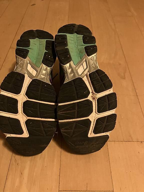 Asics Scarpe da donna: Laufschuhe Asics GT-1000 – Usato da Schwerzenbach venduto da lith7 3