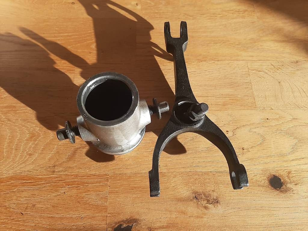 Mofa-Ersatzteile: BMW 502 / 503 Kupplungsnehmerzylinder   Neu – Gebraucht aus Mauren von lotus_46 1