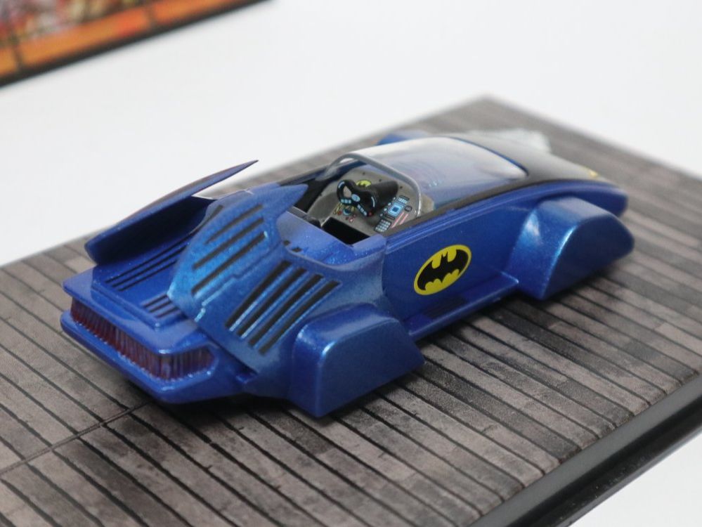 Voitures modèles: Batmobile Detective Comics 601 – Neuf avec emballage d'origine à Eschenbach SG par Astalavista 3