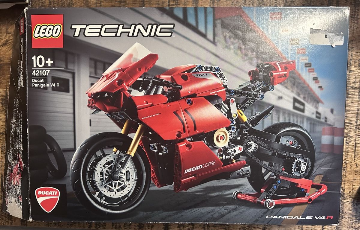 Lego Baukästen: Lego Technic 42107 et 42063 – Gebraucht aus confignon von chachou79 2